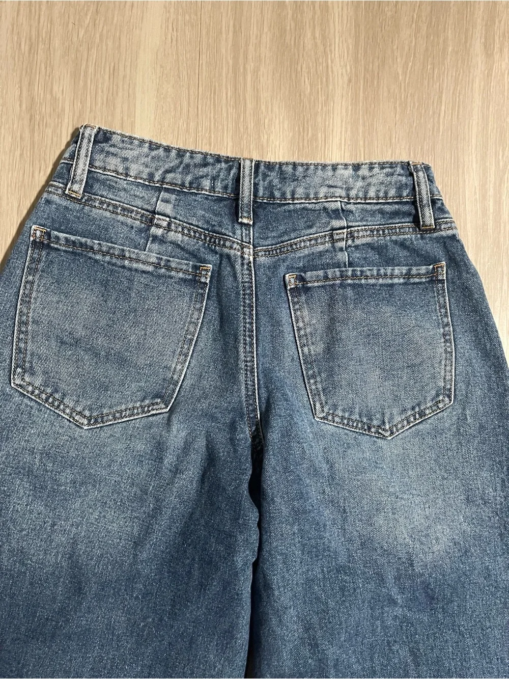 Ashley Mason Women’s Barrel Jeans